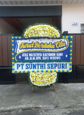 Papan Bunga Duka di Kusan Hilir