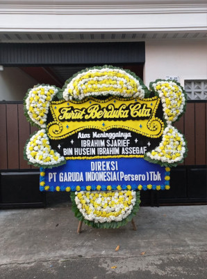 Papan Bunga Duka di Kusan Hilir
