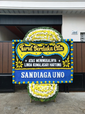 Papan Bunga Duka di Kusan Hilir